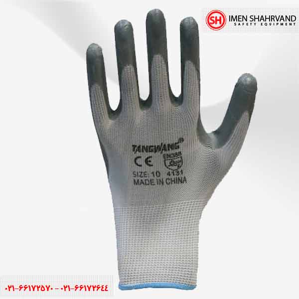 Tong-Wang-gray-floor-gloves